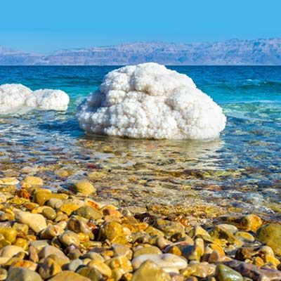 Отдых  и купание на Мёртвом море
